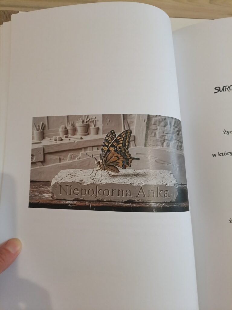 15773